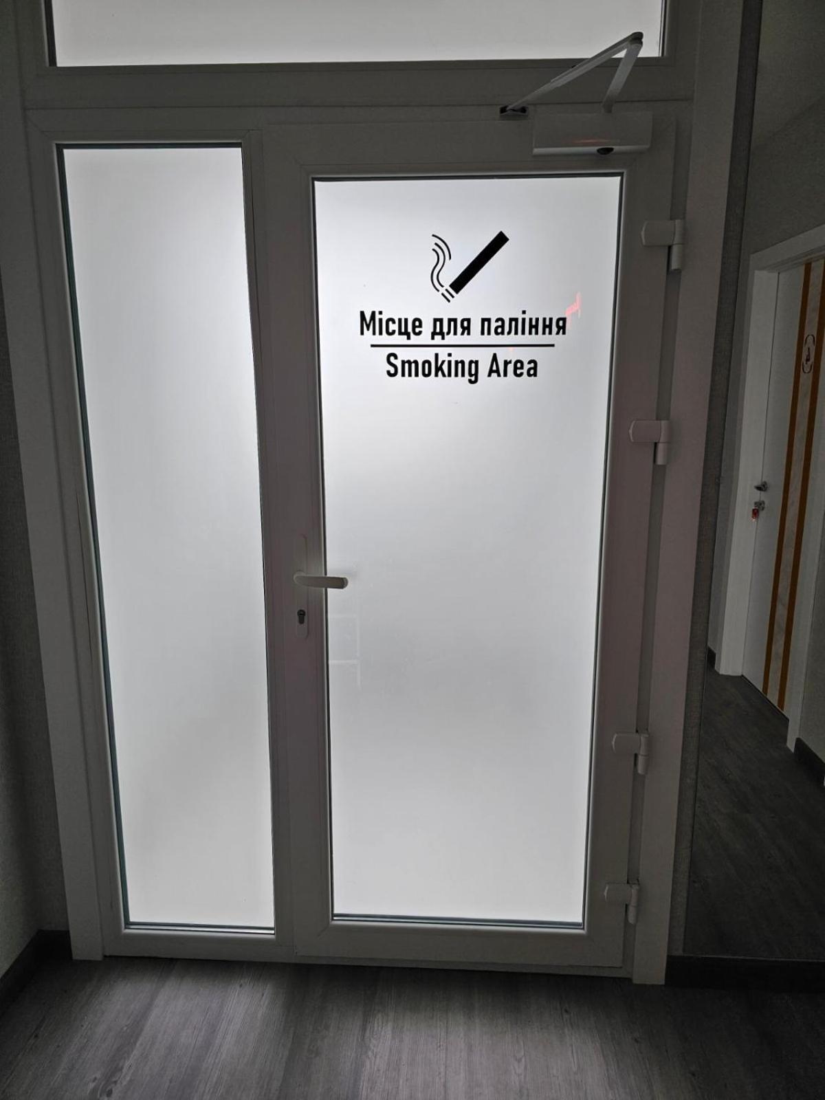 Mansarda Iris Hotel Kiev Bagian luar foto